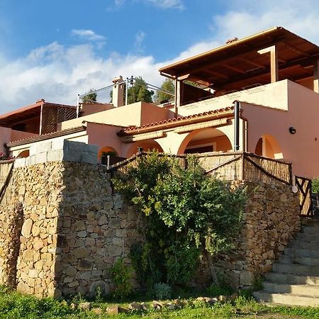 Villa Eden Home Holiday Santa Margherita di Pula Exteriör bild